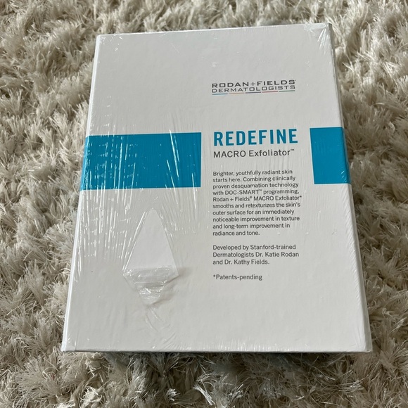 New in Box Macro Exfoliator - Picture 10 of 11